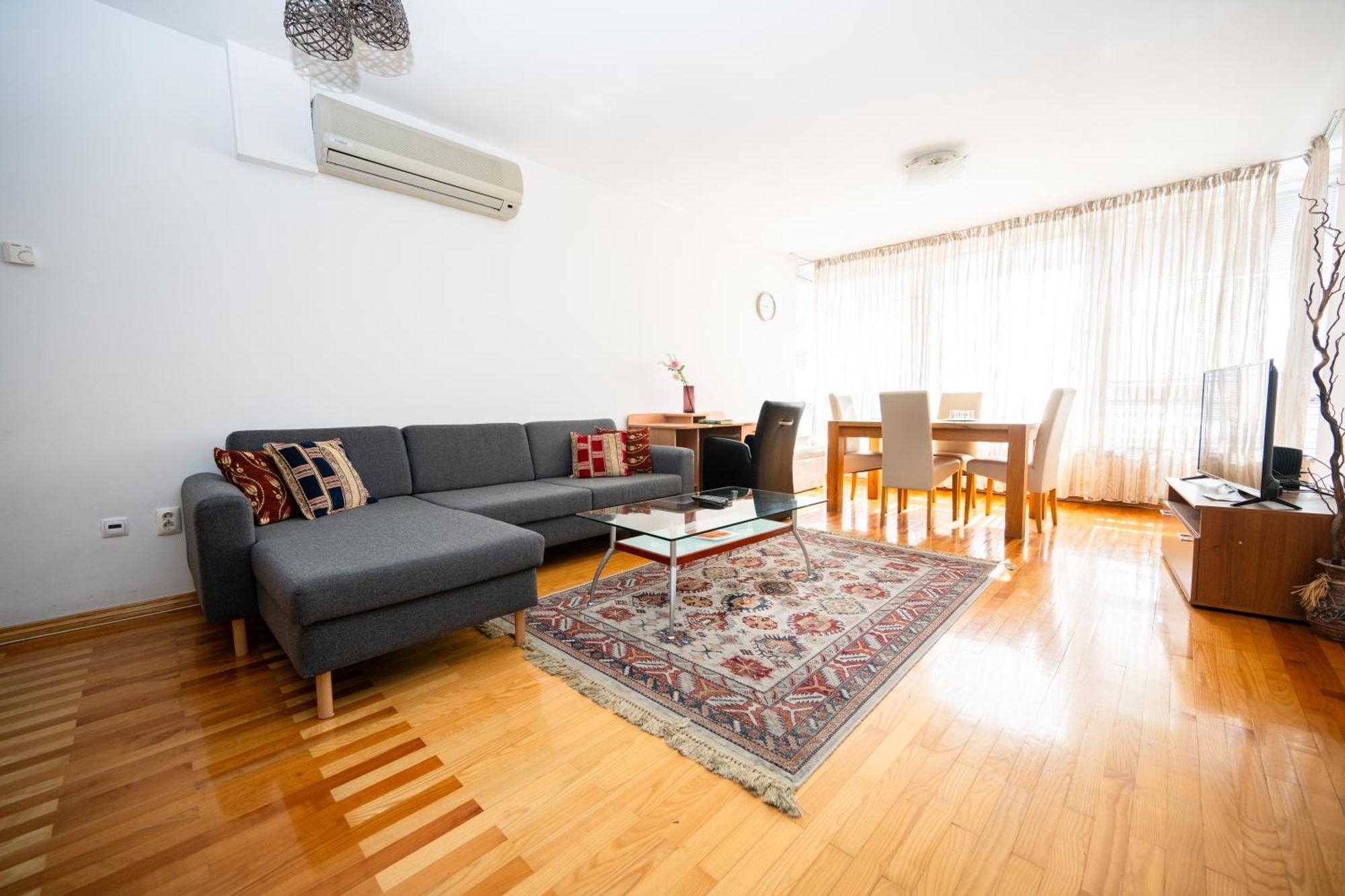 Modern 2Bdr Apartment In The Center- Free Parking SJJ Esterno foto