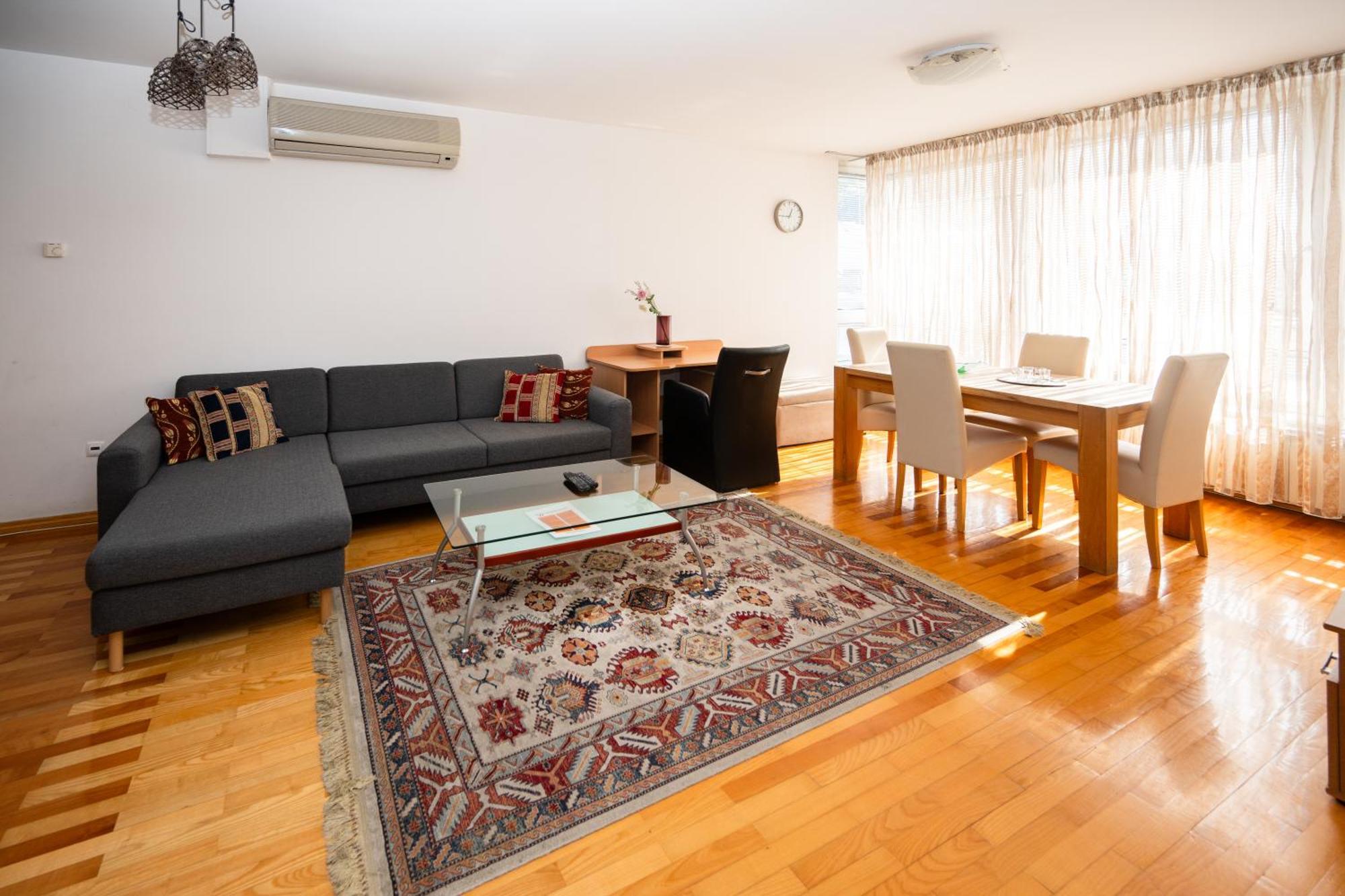 Modern 2Bdr Apartment In The Center- Free Parking SJJ Esterno foto