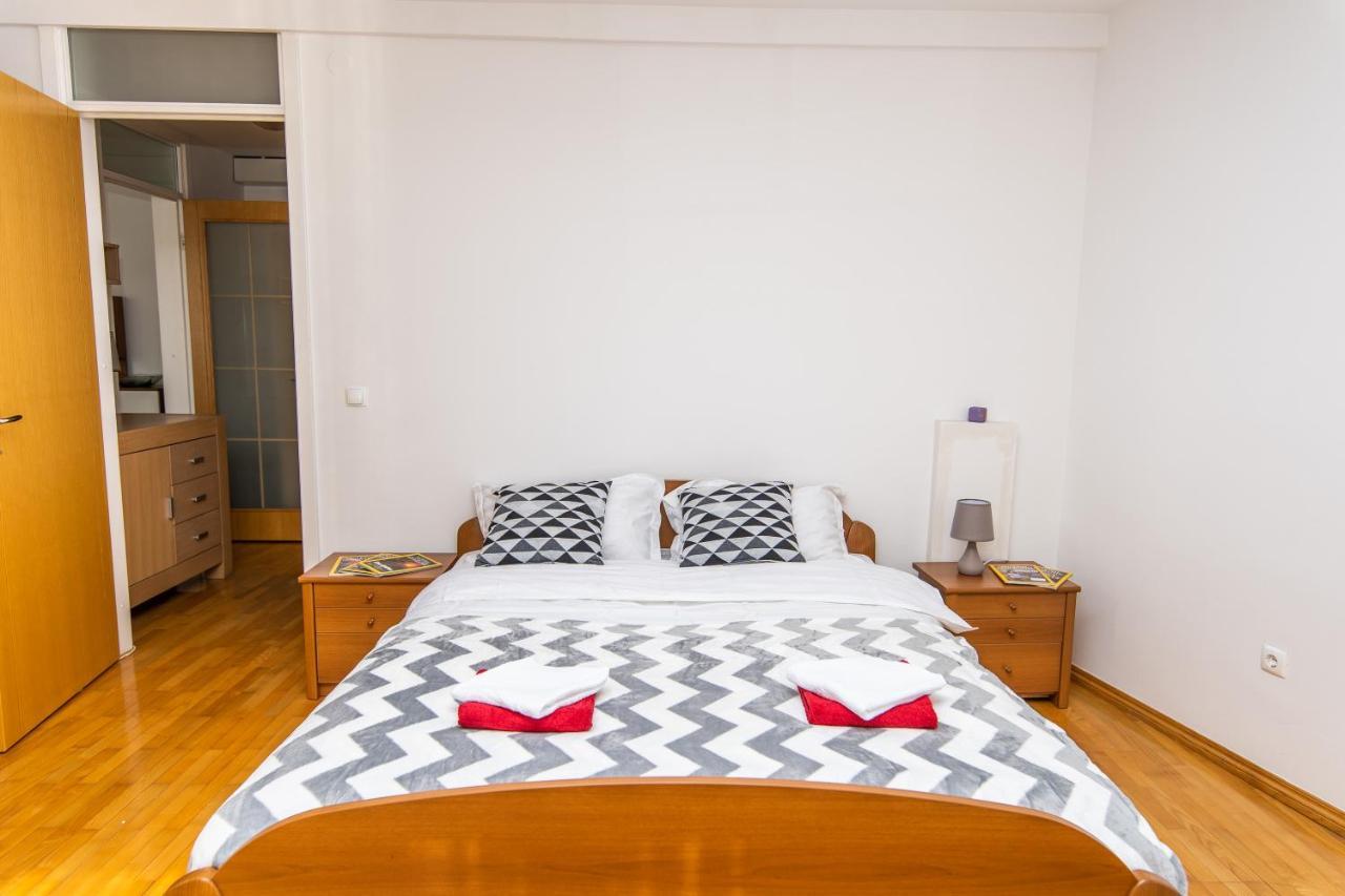 Modern 2Bdr Apartment In The Center- Free Parking SJJ Esterno foto