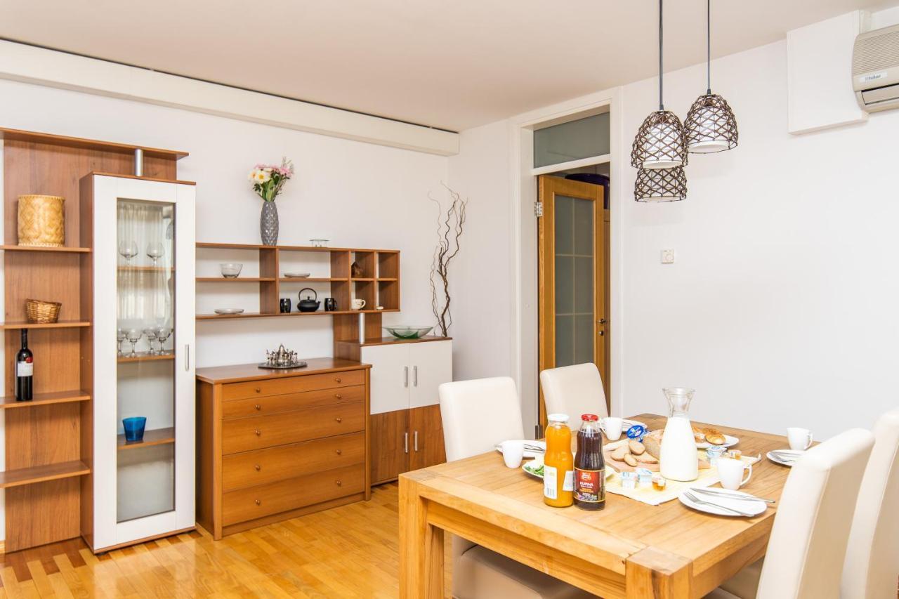 Modern 2Bdr Apartment In The Center- Free Parking SJJ Esterno foto