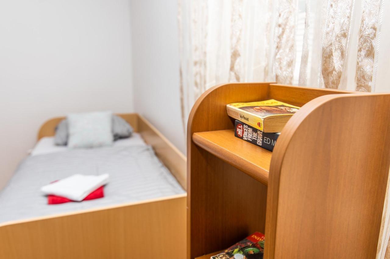 Modern 2Bdr Apartment In The Center- Free Parking SJJ Esterno foto